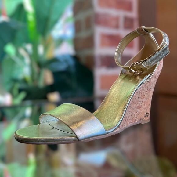 GUCCI Gold Leather Cork Wedges Sandals SZ9.5B - Picture 2 of 9